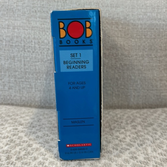 BOB books. 12 books in box. - Picture 4 of 5